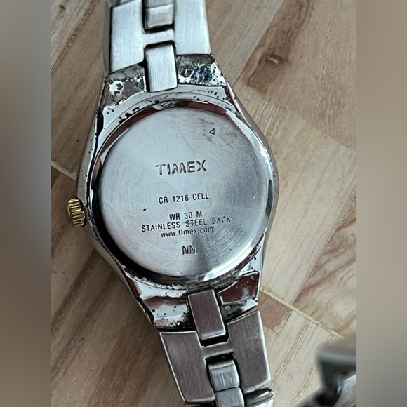 Timex Ladies Watch Indiglo White Dial Two Tone Stainless Bracelet - Picture 8 of 12